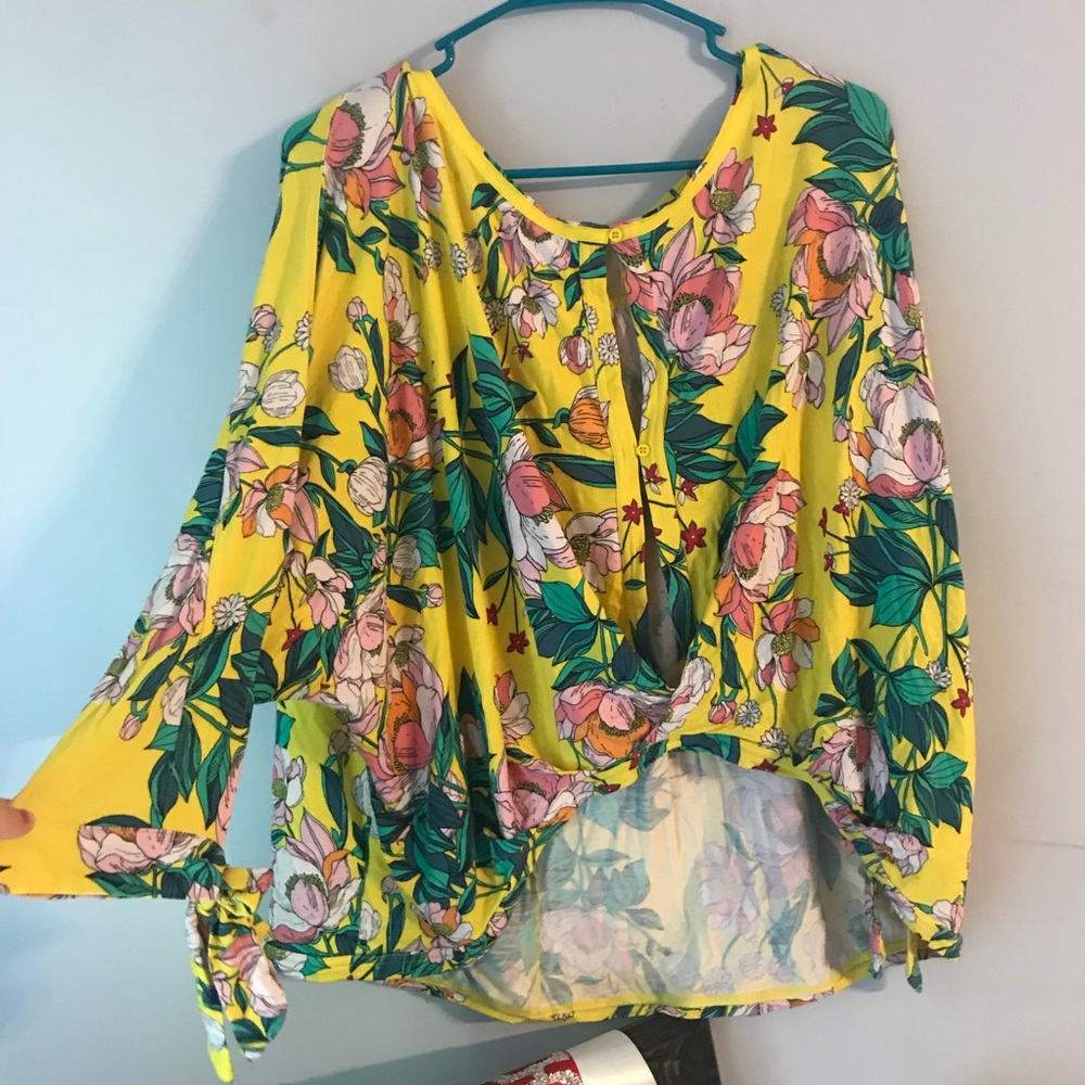 Floral top